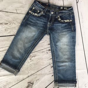 Women's Miss Me Capri size 27